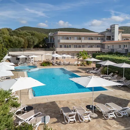 Lu'Hotel Porto Pino-3
