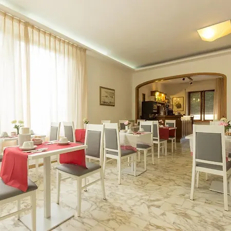 Hotel Roma-3