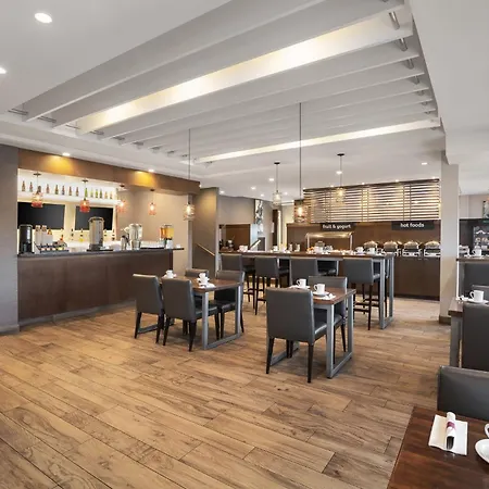Holiday Inn Calgary Airport By Ihg-3