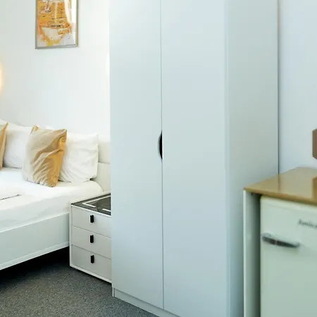 Best Boarding House - Self Check-in - Kostenfreie Parkplätze-2