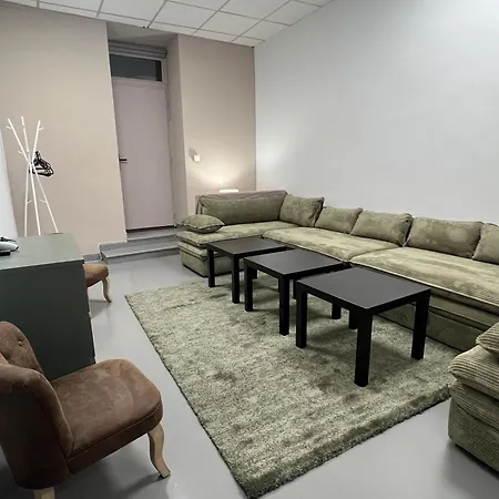 Loft 200m2 avec écran led géant de 10m2-2
