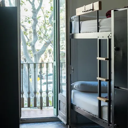 360 Hostel Borne-3