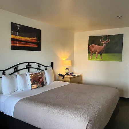 Antlers Inn-2