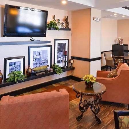 Hampton Inn Pecos-2