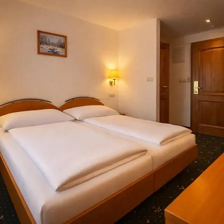 Hotel Spindlerova Bouda-3