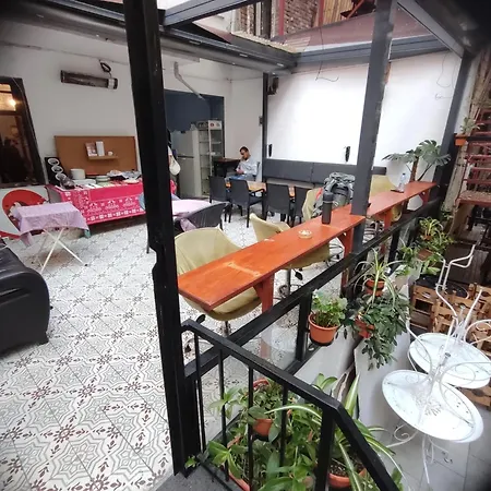 Gafa Garden Hostel & Apartments - Great Location-2