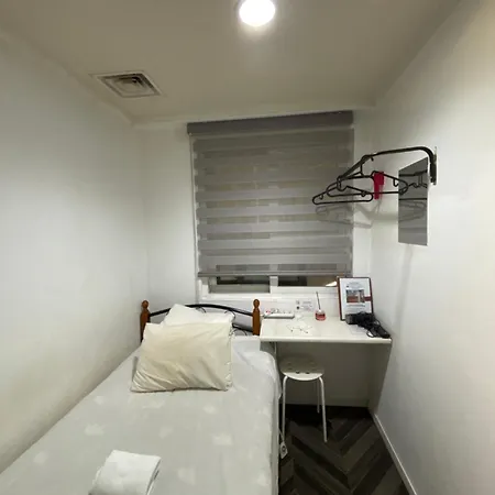 Hostel Korea - Original-3