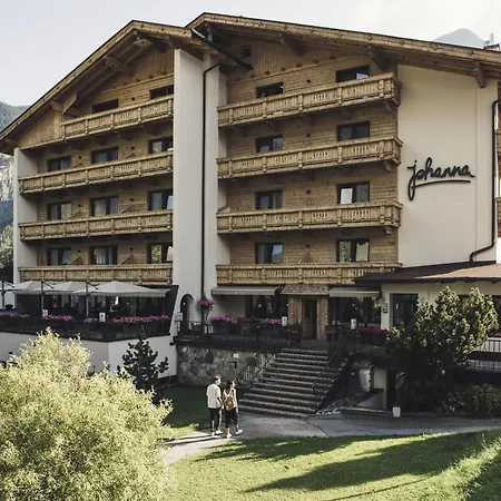 Hotel Johanna mitten im Ötztal SUPERIOR-3