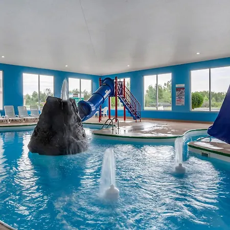 Comfort Suites Escanaba West-2