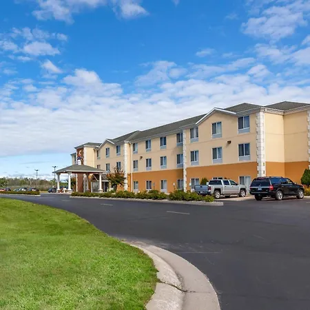 Comfort Suites Escanaba West-3