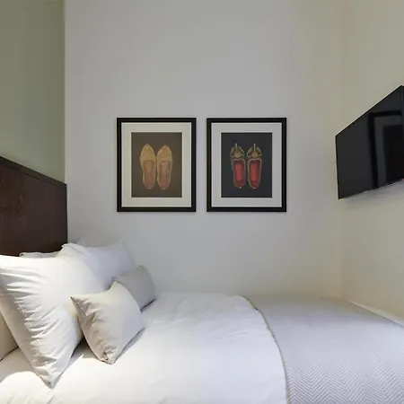 Guild Hotel Marble Arch-3