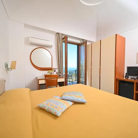 La Capannina - Hotel & Apartments-3
