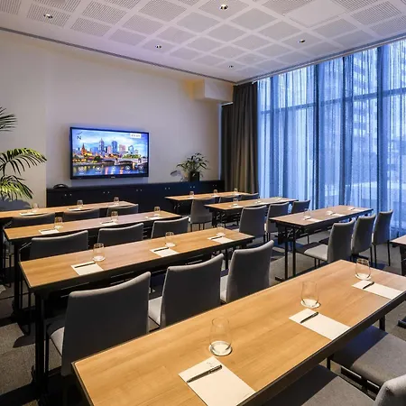 Novotel Melbourne Central-2