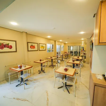 Hotel Riviera Lins-3