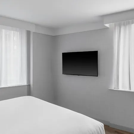 Four Points By Sheraton New York Downtown-3