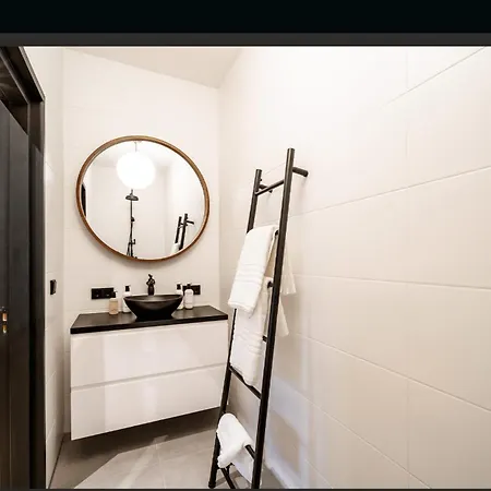 Breda Apartment W Kitchen & Private Bathroom 2P-3