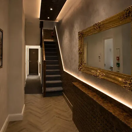 Paddington Townhouse Hotel By Oyo-3