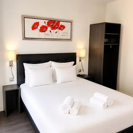 Hotel Douglas-3