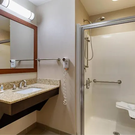 Comfort Inn Aikens Center-2