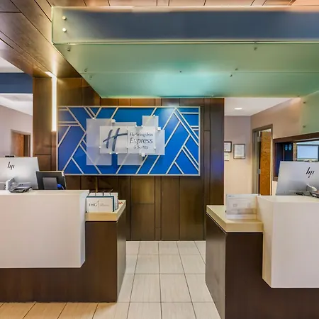 Holiday Inn Express Hotel & Suites Hot Springs By Ihg-3