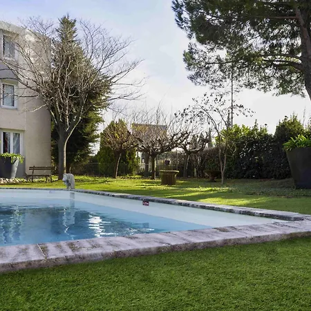 Ibis Arles-3