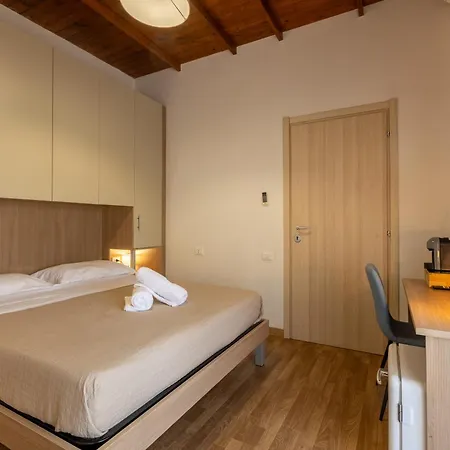 Acquacorrente Rooms - a due passi dal mare-2