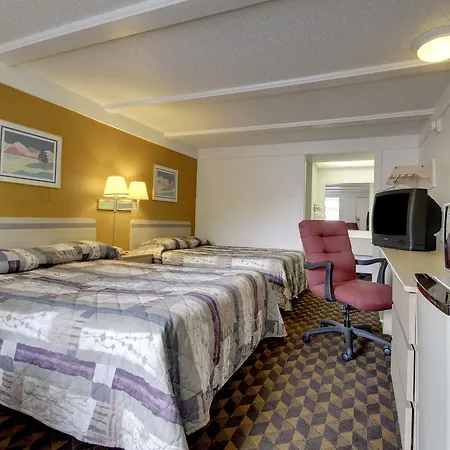 Rodeway Inn & Suites Fenton-3