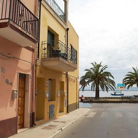 Domo La Vela - Affittacamere - Living Sant'Antioco-2