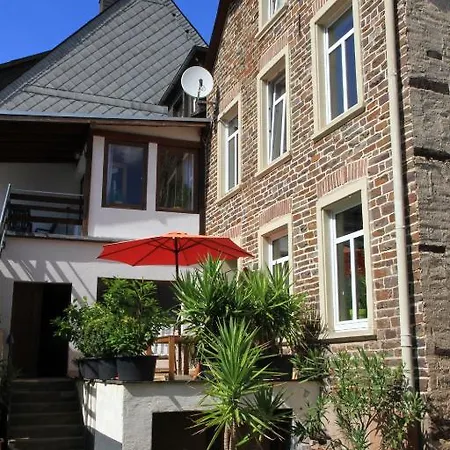 Ferienweingut SerwaziWein-2
