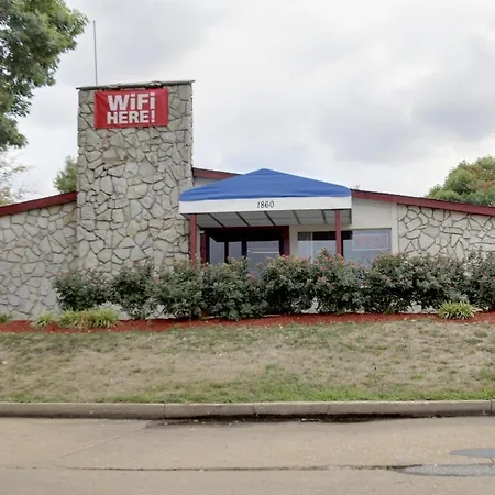 Rodeway Inn & Suites Fenton-2