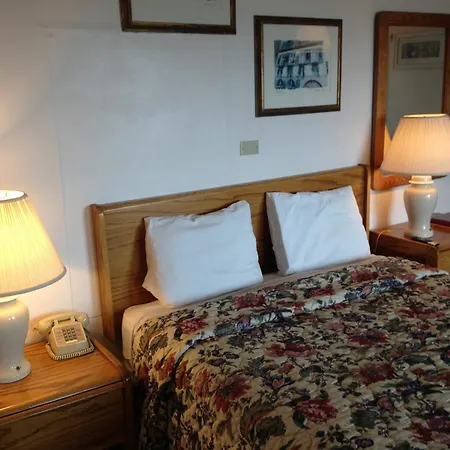 Cozy Cove Beachfront Resort Inn-3