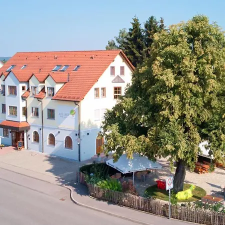 Landhotel ALTE LINDE-3
