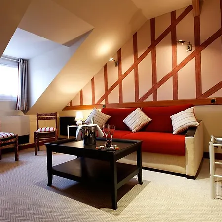 Logis Hotel Restaurant Le Medicis-2