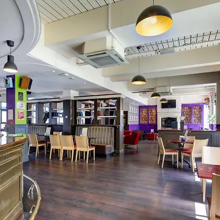 Ibis Styles London Excel-3