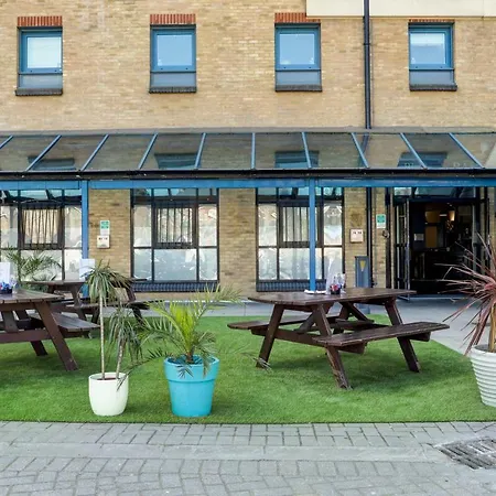 Ibis Styles London Excel-2