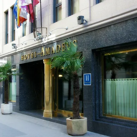Hotel Amadeus-3