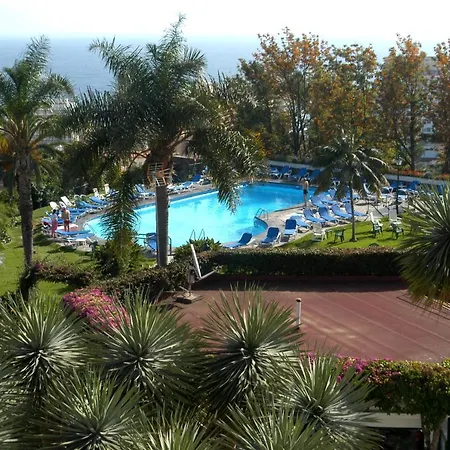 Hotel Elegance Miramar-3