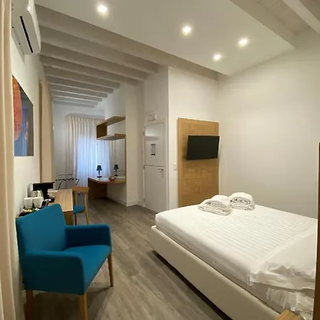 Star Suite-2