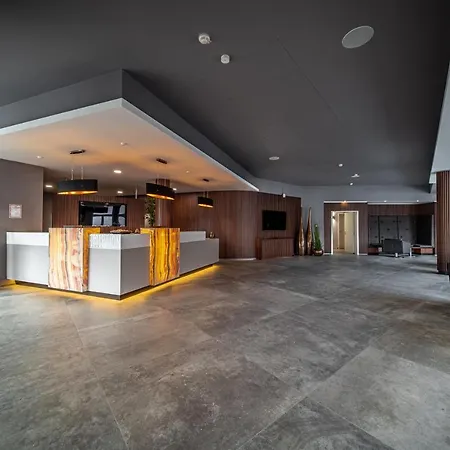 Ee Hotel-2