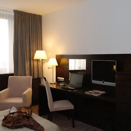 Holiday Inn Bratislava-2