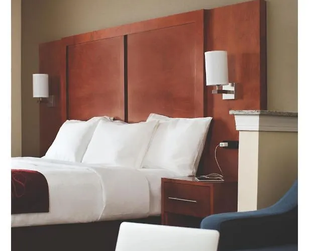 Comfort Inn & Suites Greenville I-70