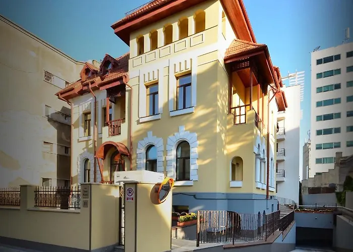 Amadeus Residence