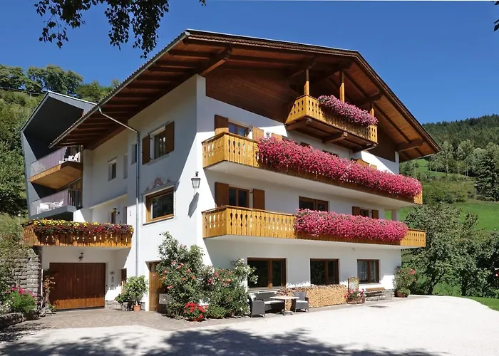 Apartments Haus Gabi Lajen