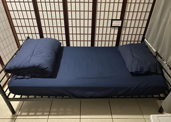 Private Cubicle - Single Bed - Mixed Shared Dorm - Miami Airport