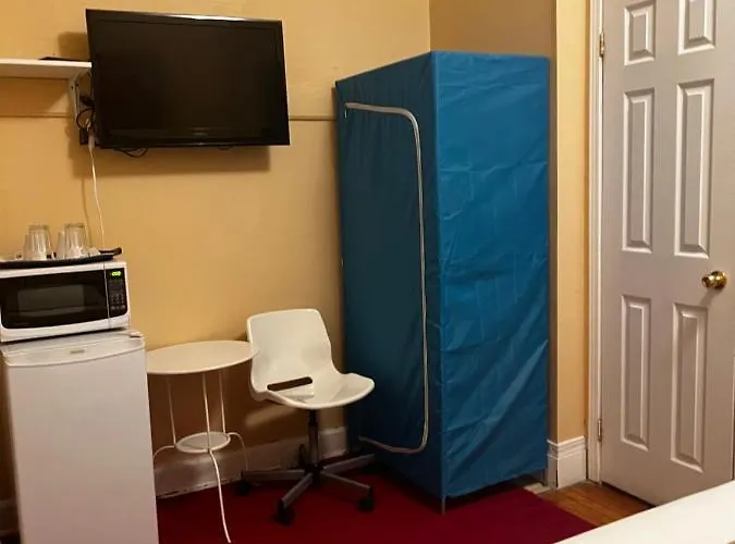 Adas Guesthouse