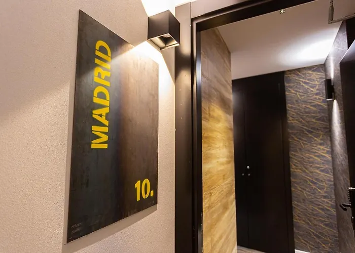 Fly Rooms Madrid Airport