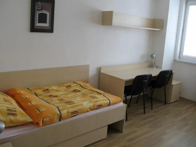 Uninova Hostel