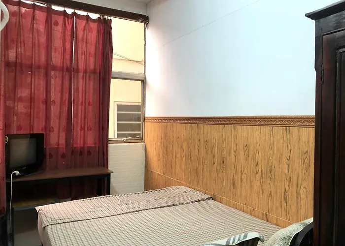North Hostel N.2