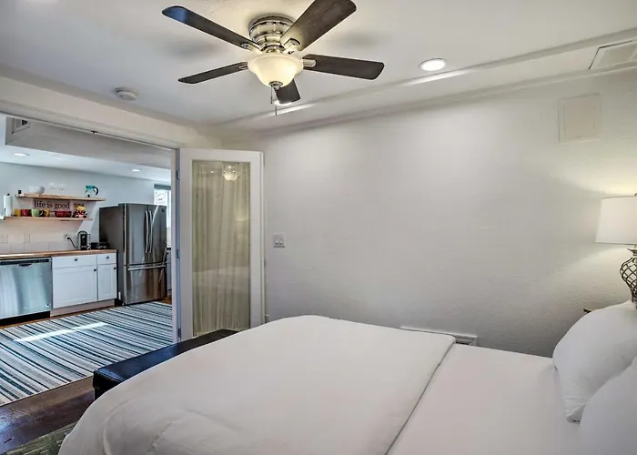 4 Mi To Coors Field: Charming Apartment W/ Patio