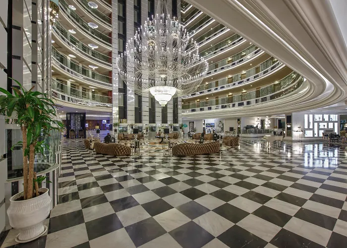 Delphin Imperial Lara
